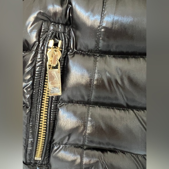 BURBERRY Vest Willowbank Down Hooded Vest Fox Fur - Picture 3 of 9